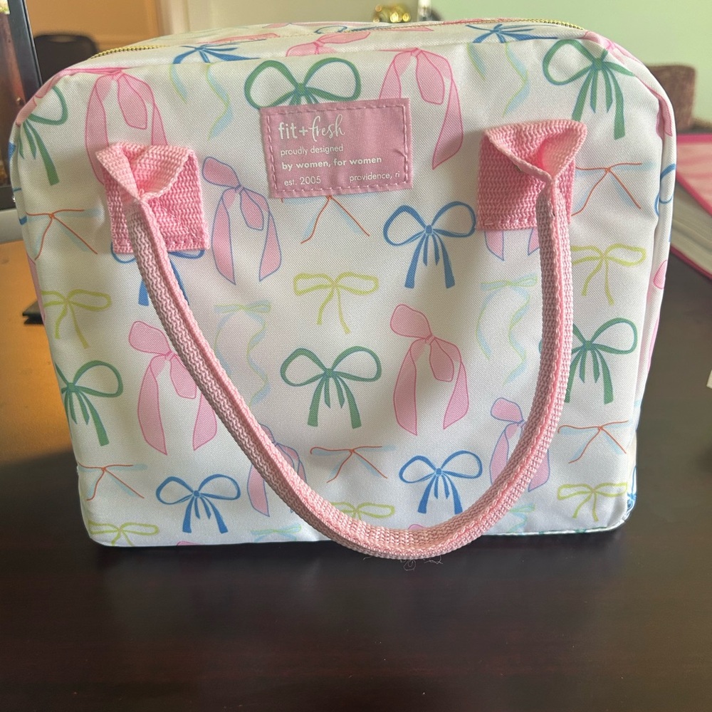 Fit + Fresh Pink Bow Print Cosmetic Carry Case
